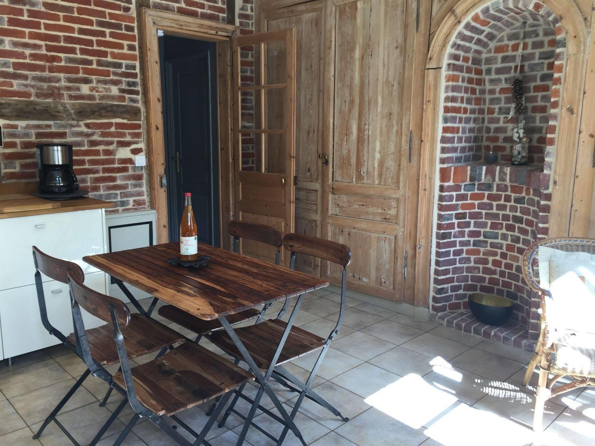 Appartements Du Clos Vorin 옹플뢰르 외부 사진