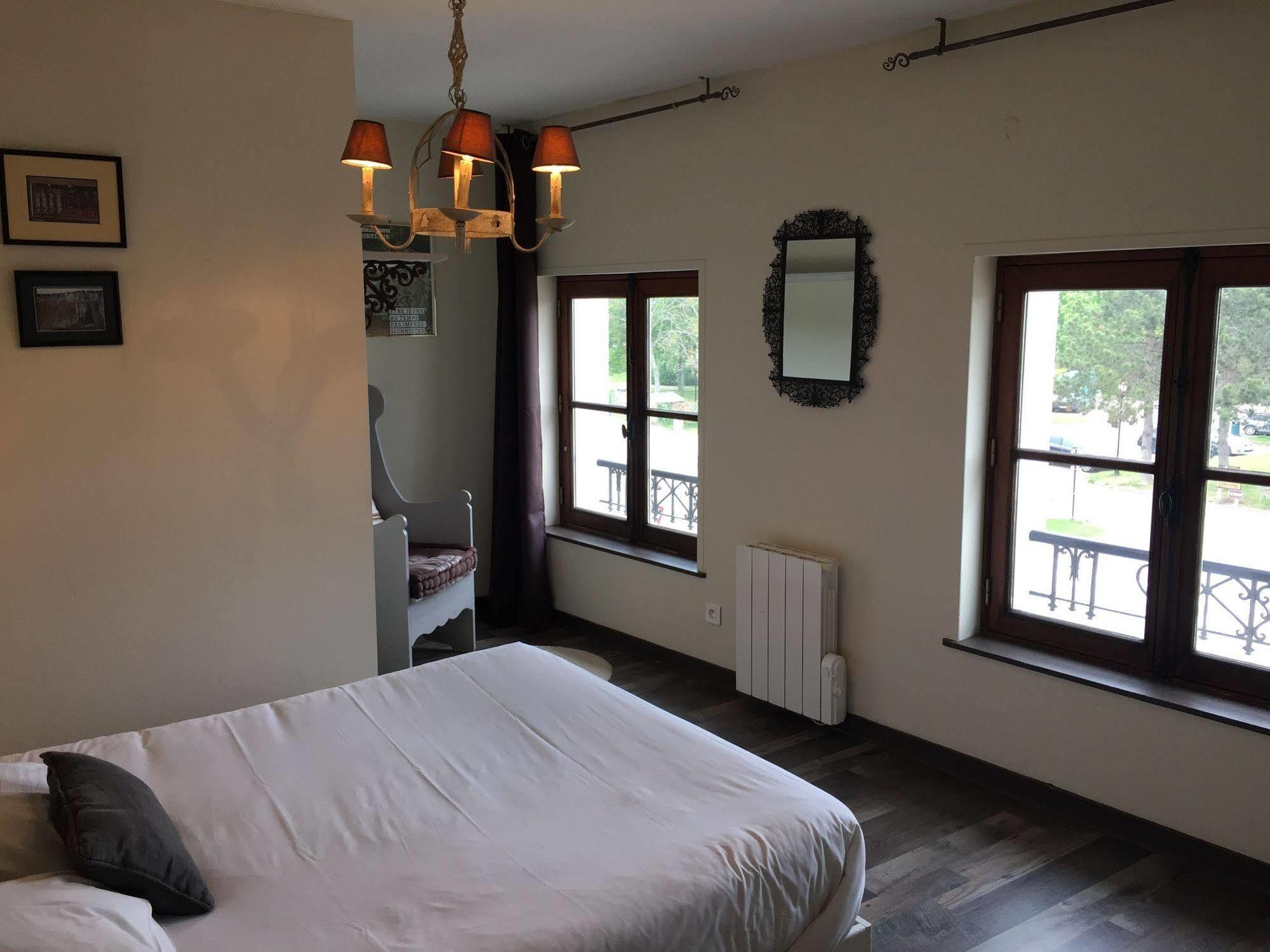 Appartements Du Clos Vorin 옹플뢰르 외부 사진